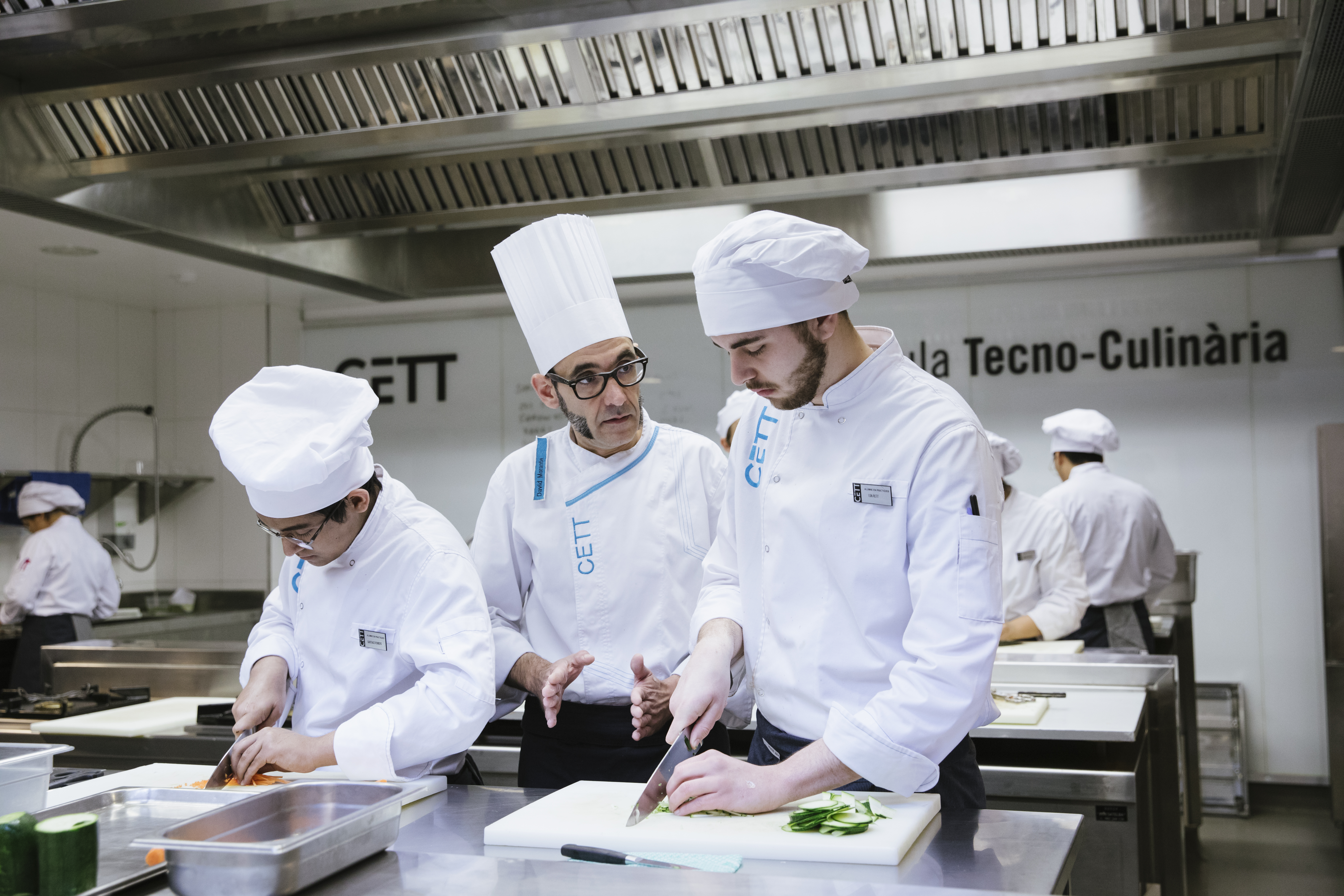 Fotografía de: Ciclo Grado Medio Cocina-Gastronomía y Pastelería | Aula Restaurant